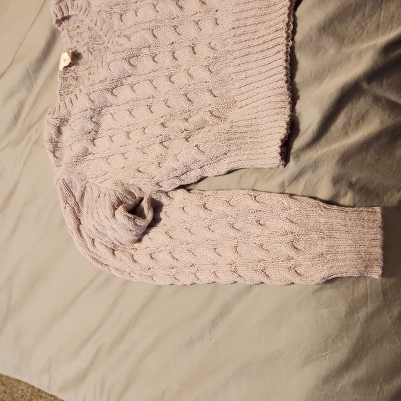 SOLD-Crop top - Picture 3 of 4